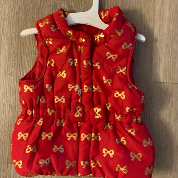 Healthtex Girl's Size 12 Months Red Zip Front Puffed Vest With Gold Bows - Picture 1 of 6